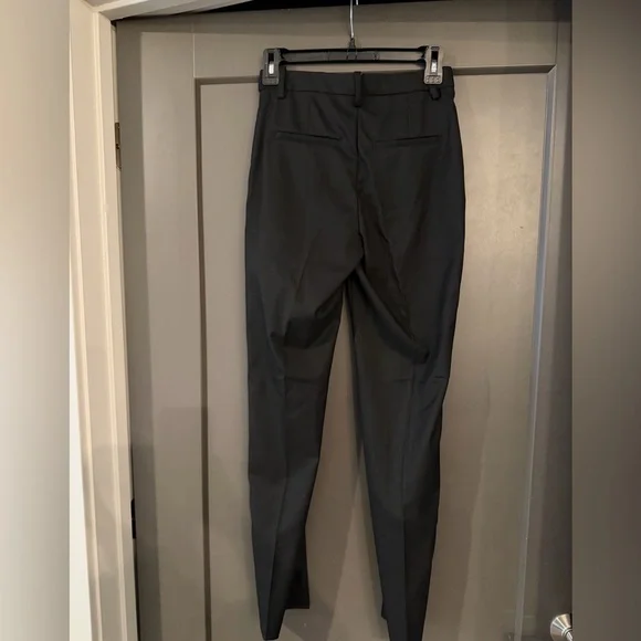 NWT H&M Black Tailored Women's Trousers size 2 - Picture 3 of 5